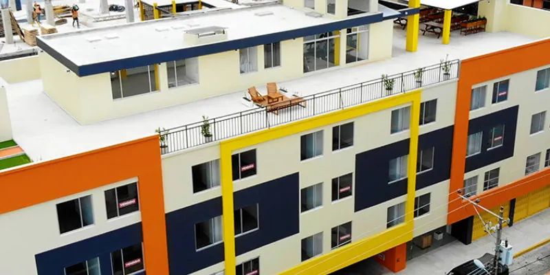 Edificio de departamentos de Constructora RH